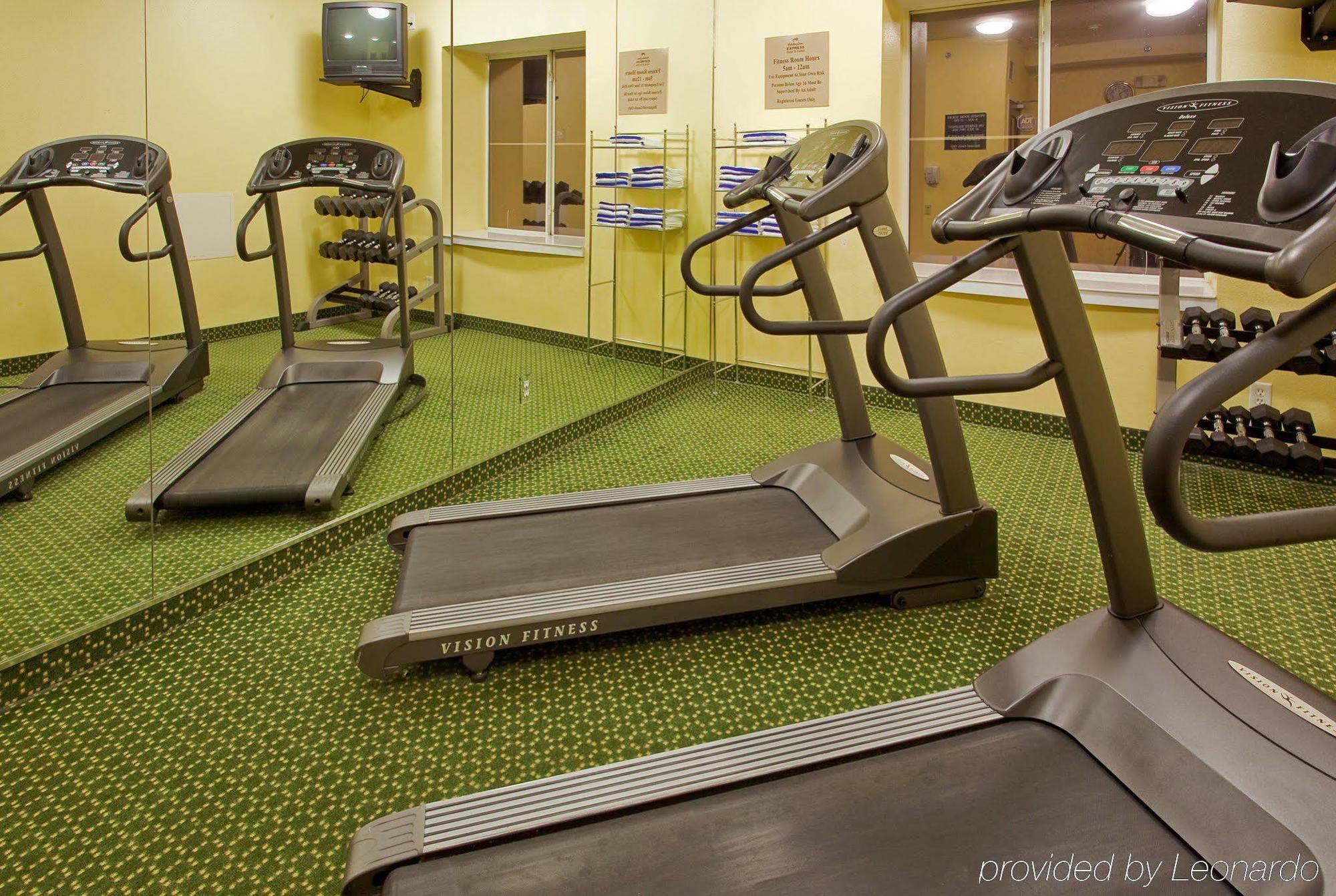 Four Points By Sheraton Dallas Arlington Entertainment District Konforlar fotoğraf
