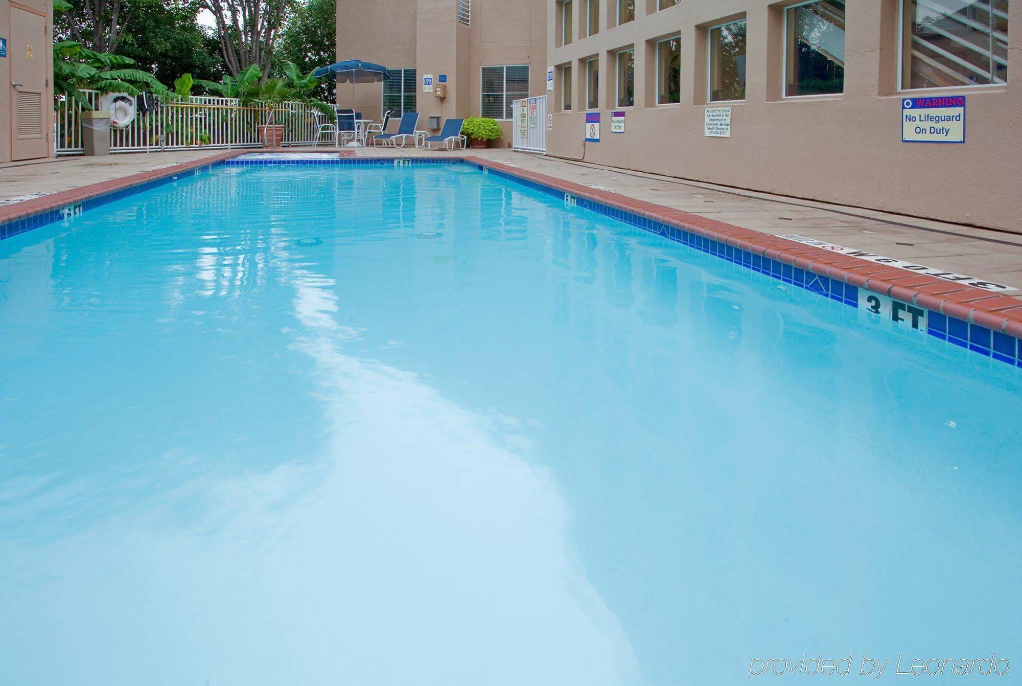 Four Points By Sheraton Dallas Arlington Entertainment District Konforlar fotoğraf